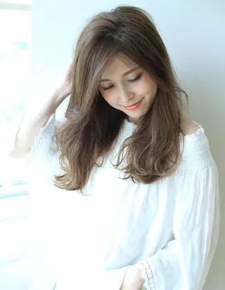 ミディアム カラー Silk-lei【銀座店】所属・銀座/美髪縮毛矯正 /髪質改善/山本翔華のヘアスタイル