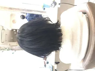 カラー 嶋村夏実🌼レイヤー 🌸白髪ぼかしのヘアスタイル