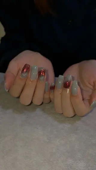 ネイル 三輪 彩美春のネイルデザイン