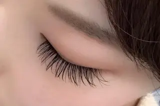 マツエク・マツパ 岡田詩織 MODE Ks松原店のヘアスタイル