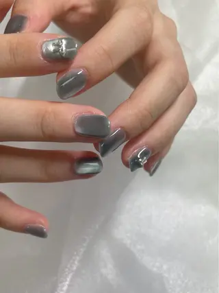 ショート NON-NONプラス所属・Ii / nailingのネイルデザイン