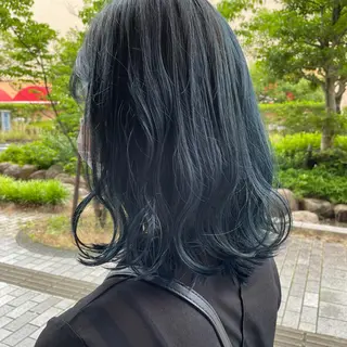 ミディアム 小森 樹奈のヘアスタイル
