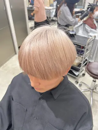 ショート カラー メンズ カラースペシャリスト ・齊藤 羽瑠輝のヘアスタイル