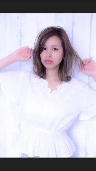 ミディアム LOMA🇰🇷 銀座クボタのヘアスタイル