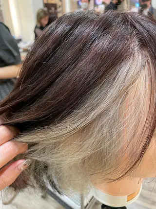 ミディアム アサト チヨノのヘアスタイル