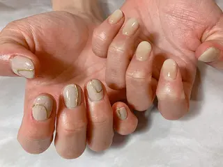 ショート カラー ネイル マツエク・マツパ illum hicariのネイルデザイン