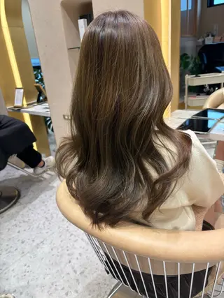 ロング Kanami/韓国風 /艶カラーのヘアスタイル