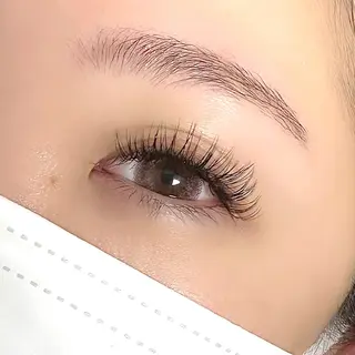 マツエク・マツパ OKIKA所属・【OKIKA】 らん🦖🌈🧡のマツエク・マツパデザイン