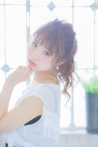 セミロング カラー ヘアアレンジ ✨ハイクオリティ✨ 山本香也のヘアスタイル