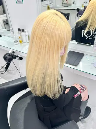 ロング 🩷暖色カラー🩷 BONのヘアスタイル