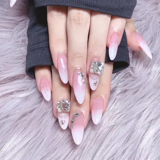 ネイル 稲垣 江梨花のネイルデザイン