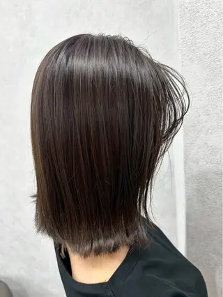 ミディアム 山口愛莉 /暖色/艶髪のヘアスタイル