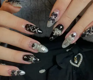 ネイル Pure&Rich Nailのネイルデザイン