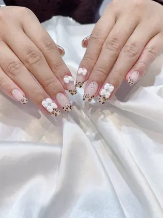 ネイル classic 新横浜所属・山田 暉のネイルデザイン