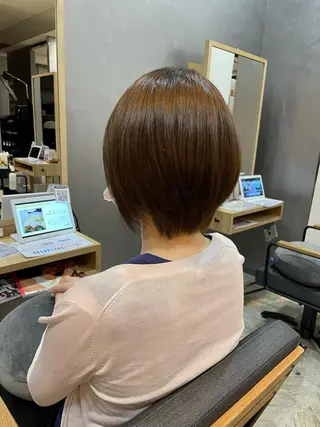 ショート カラー 上村 颯のヘアスタイル