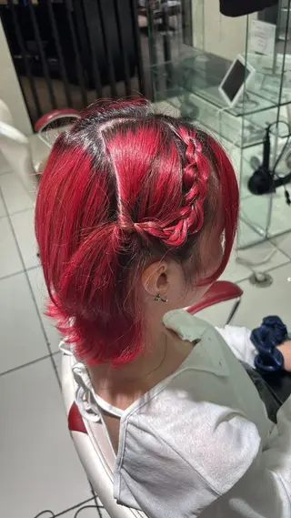 ミディアム ヘアアレンジ EARTH/M 北習志野店所属・H. shinkaiのヘアスタイル