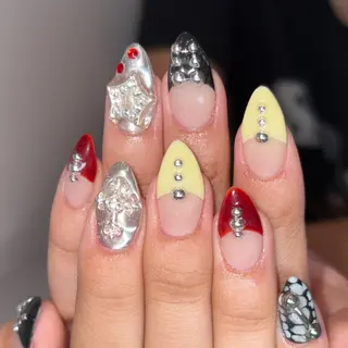 ネイル 👽個性派ネイル🎀 komachiのヘアスタイル