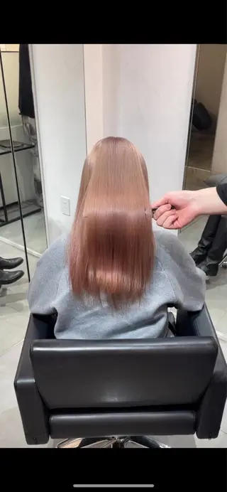 カラー タツシ/ハイトーン /似合わせカットのヘアスタイル