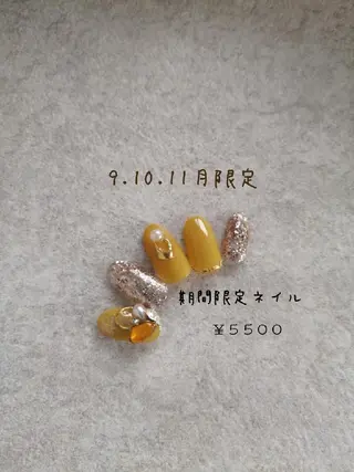 ネイル tommy's nail所属・福岡/若よもぎ蒸し 全身美容が叶うサロンのネイルデザイン