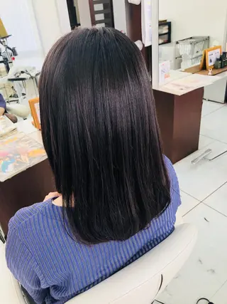 セミロング カラー 岩崎 裕司のヘアスタイル