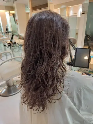 ロング パーマ 飯田・髪質改善縮毛矯 正・カラー・パーマのヘアスタイル