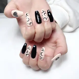 ネイル Elegant beautyシュルイのネイルデザイン