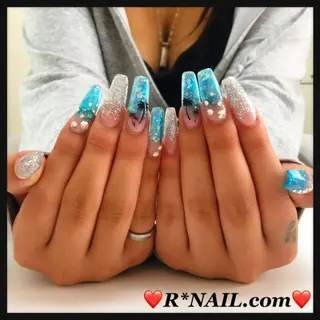 ネイル R*NAIL .comのネイルデザイン