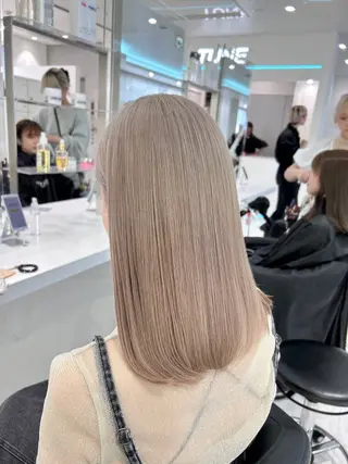 セミロング カラー SHIKI押上 ハラサワアヤカのヘアスタイル