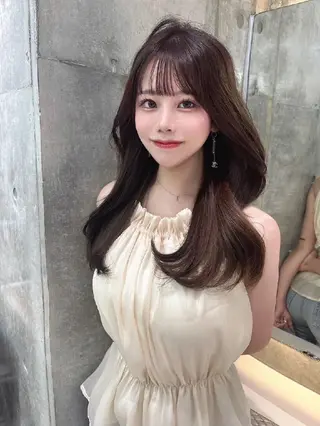 カラー ロング Lond Roleのヘアスタイル