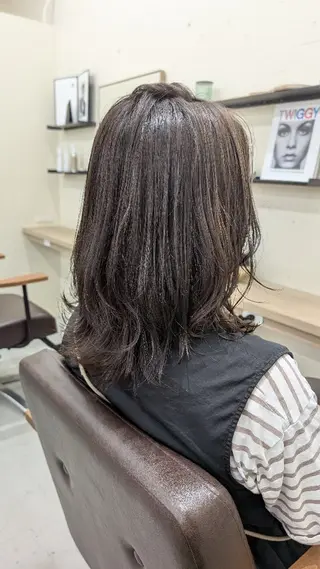 カラー 藤村 優のヘアスタイル