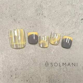 ネイル SOLMANI 予約担当のネイルデザイン