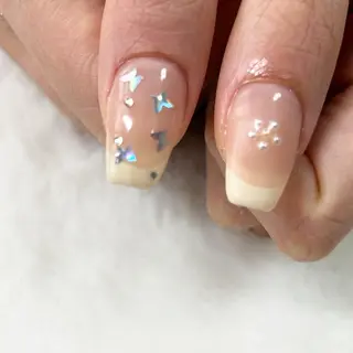 ネイル Laki nailのネイルデザイン
