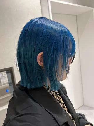 ミディアム カラー SALOWIN 新宿三丁目me+所属・レイヤー/ボブ/ 髪質改善/石井ハルカのヘアスタイル