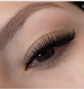 マツエク・マツパ Salon de Rei所属・サトウ エミのマツエク・マツパデザイン