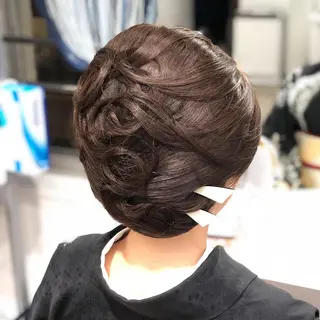 ロング ヘアアレンジ laera 佐藤のヘアスタイル