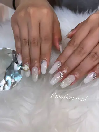 ネイル Chika/ Emotionのネイルデザイン