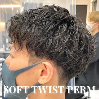 ショート 髪質改善× ハイライト溝江のヘアスタイル