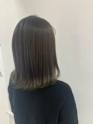 ミディアム 米津 優花のヘアスタイル