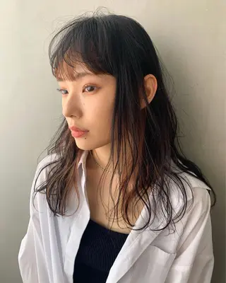 セミロング カラー パーマ ヘアアレンジ メンズ キッズ ネイル マツエク・マツパ SALOWIN梅田茶屋町店所属・ウルフレイヤーカット /チヒロのヘアスタイル