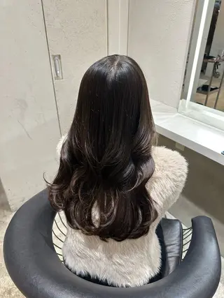 ロング DEAN岡崎所属・DEAN AYAのヘアスタイル