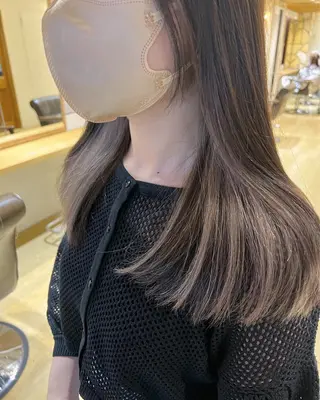 セミロング 渋谷ハイトーン/ デザインカラー阿部のヘアスタイル