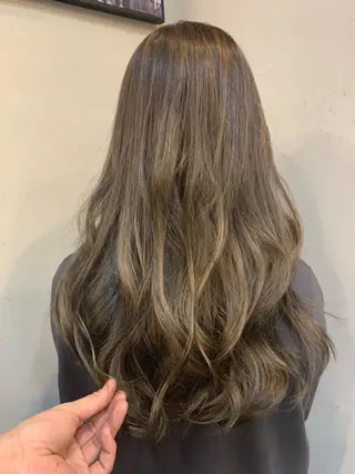 ロング 永田 志織のヘアスタイル