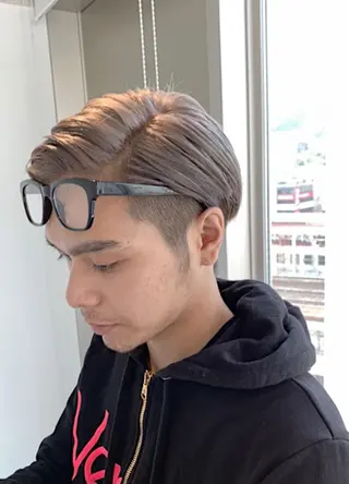 ショート メンズ karin💋海外 レイヤーカットのヘアスタイル