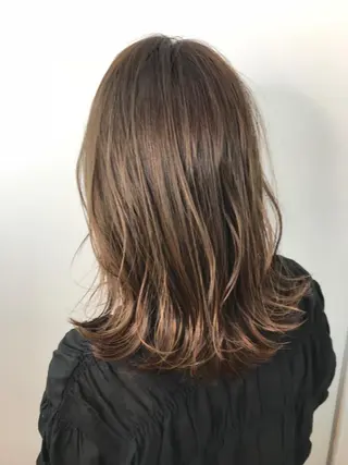 セミロング カラー 酸性ストレート/ブリ ーチなし/中村 匠のヘアスタイル