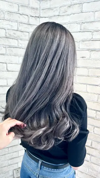 ロング カラー ブリーチ超特化美容師 ☯️ルカ✡️💫のヘアスタイル