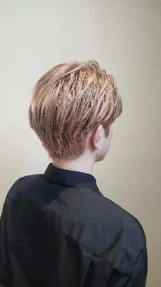 カラー ブリーチ 艶カラー🪄莉南のヘアスタイル