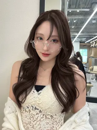 ロング カラー 【韓国/レイヤー/ カラー】新井 望乃果のヘアスタイル