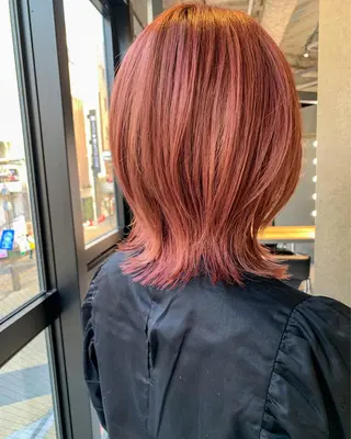 カラー リョウ/ショート /ハイトーン/八王子のヘアスタイル