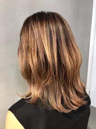 ミディアム JUNO所属・阪神西宮★JUNO 川﨑温子のヘアスタイル