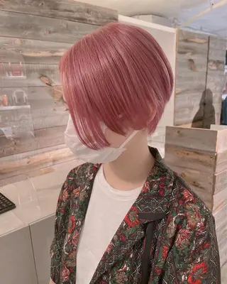 ショート カラー ハイトーン/レイヤー /ケアブリーチ石川治のヘアスタイル